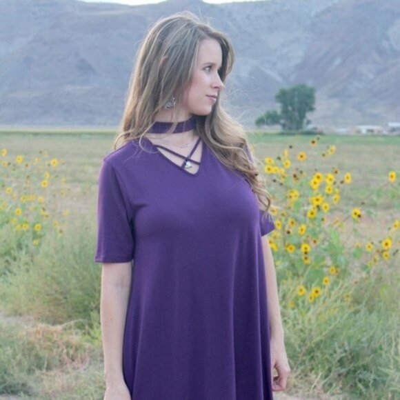 Zenana NWT Large Purple Choker Dress Plum Criss Cross Strappy Knee Length - Picture 3 of 9